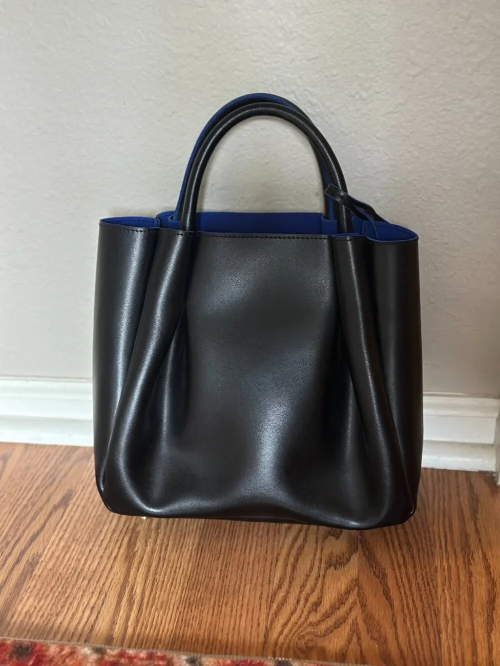 Alexandra De Curtis Amalfi Midi Tote, Black Leather, Purse, Handbag with Strap